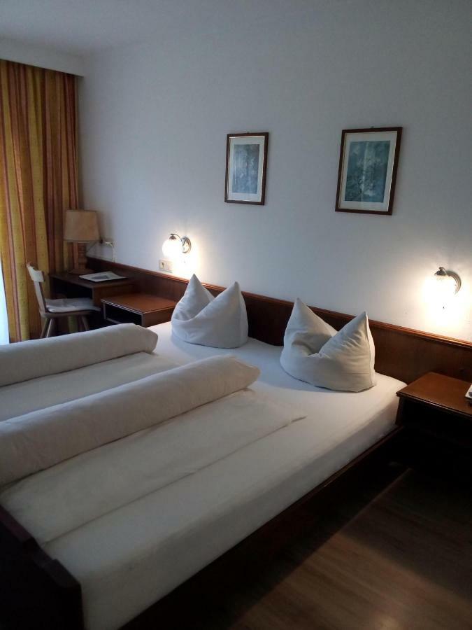 Hotel Garni Bernhard Am See Вальхзе Экстерьер фото